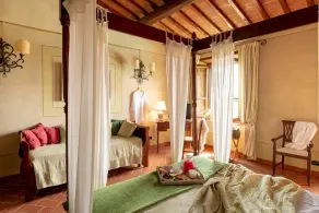Villa em Rapale com 9 quartos e capacidade para 18 pessoas - Image 4
