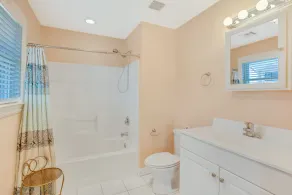 Hidden waterfront gem in Beach Haven West - Image 5