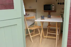 The Red Kite Shepherd's Hut - Image 5