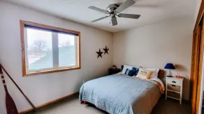 Peaceful End-Unit With Panoramic Lake Views! Perfect For All Seasons! - Image 4