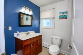 Waterfront Lake/Beach House, Three Blocks to the Beach, Amazing views & Location - Image 3