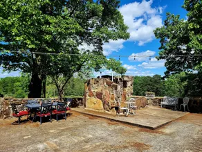 Relax & unwind surrounded by nature @ Lacey Michele's Castle!   -Pet Friendly! - Image 5
