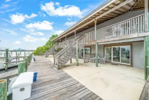 Dockside Marina Studio - Image 5