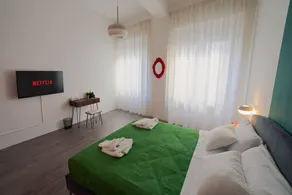 2 minutes from rail station, bright flat in the centre on the town! CorsoItalia - Image 5