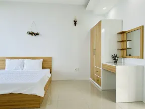 Seaview Apartment, 3 bedroom - Image 5