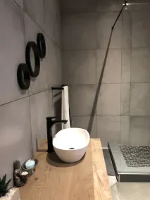 Alojamento bonito, espaçoso e luxuoso - Image 4