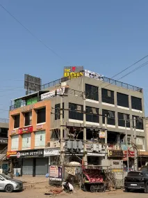 THE 7 ELEVEN HOTEL - Image 3