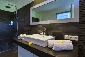 Luxury 2 Bedroom Villa near Lovina, Bali - Image 4