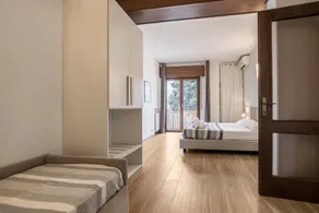 Appartement moderne \"Fiocco\" avec vue sur lac, Wi-Fi, climatisation et terrasse - Image 4