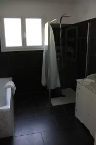 Villa con piscina in Pinet - Image 2