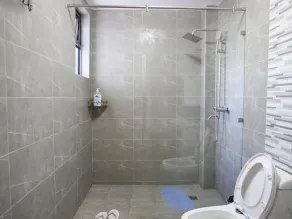 Cozy1BR with gym&pool in SIAYA PARK Kileleshwa - Image 4