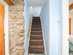 PLAS CEFN MAWR, pet friendly, with open fire in Llanedwen - Image 2
