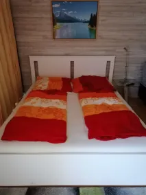 Lägenhet i en villa med fantastisk utsikt över sjön och bergen - Image 3