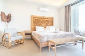 Tropical Oceanview Retreat: 11BR for 27 Guests - Image 4