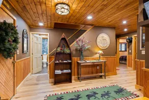 Luxury meets Rustic- Beautiful Lodge 1.9 miles from Whiteface-EV charger - Image 2