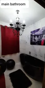 Luxury Apartment less than 5 minutes walk from the beach - Image 2