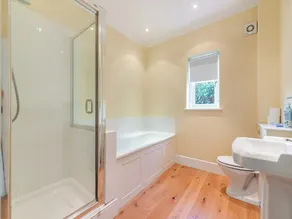 3 chambres à coucher à Netton, near Salisbury - Image 3