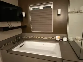 Beautiful home in South Anchorage - Image 3