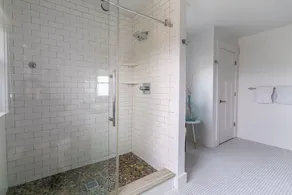 Perfect Family Vacation Home! Heated Salt Water Pool - Car Ferry Tix Available - Image 3