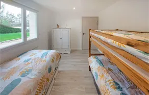 2 Bedroom Gorgeous Home In Carly - Image 5