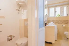 New 1 bedroom peaceful apartment near city center - Image 5