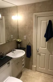 Delightful city-centre maindoor flat - bright and sunny with private courtyard - Image 2