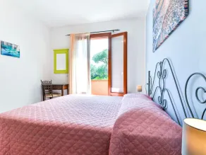 Smuk lejlighed for 4 gæster med klimaanlæg, WIFI, pool og terrasse - Image 3
