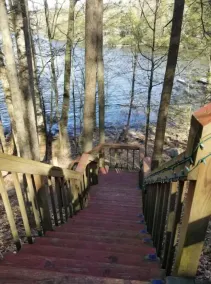 Lake Wallenpaupack lakefront house with dock - Image 2