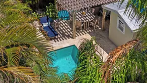 ¡Venta de primavera! ¡Precio reducido hasta el 31 de mayo! Island Time: Hermosa casa familiar con piscina privada ¡A solo 1 cuadra de Pine Ave! - Image 2