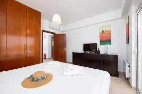 Villa Pelagos Blue - Cuatro Habitaciones Villa, Capacidad 8 - Image 4