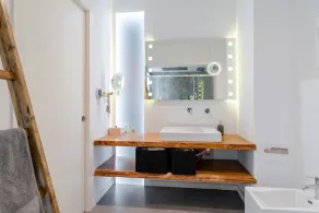 Suite & Queen Apartments by Toh Solution - Image 3