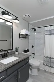 5pts Penthouse - Walk to USC & Downtown - Near Ft Jackson - Image 2