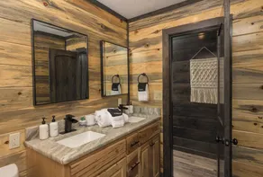 The Honey Lodge - Away from party neighborhoods . 2 Kings & 1 Queen Bed - Image 5