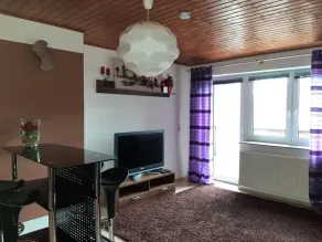 Spacious, child-friendly vacation apartment in the quiet Weser valley - Image 2