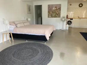 Avoca Beach Guesthouse - Image 5