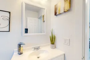 Breezy dog-friendly home near Deerfield Beach with private pool, lawn, fast WiFi - Image 3