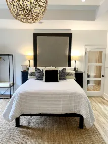 Escape WithInn-Relaxation Centrally Located to Beaches and Walkable Restaurants - Image 5