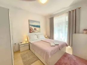 Holiday apartment 200 m from the beach - Image 3