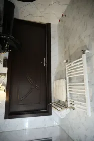 Crystal Apartments - Image 3