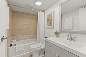 Appartement en copropriété avec jacuzzi et piscine | Vue montagne - Image 3