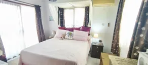 Villa - Private Pool, Free Parking & pet Friendly - Image 5