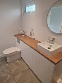 4 Bed Beach Bungalow with Dog-friendly Garden & Hot Tub on South Beach, Heacham - Image 3