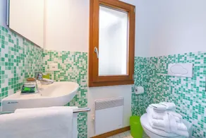 Casa Gialla Lake Lugano Townhouse for 5 - Happy Rentals - Image 5