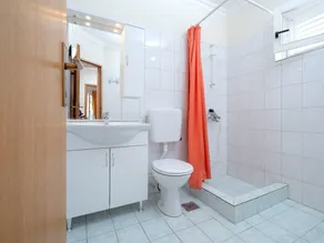Apartamento con terraza y barbacoa | Vistas al jardín - Image 4