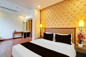 Deluxe With Twin Bed Sitabuldi Station - Image 3