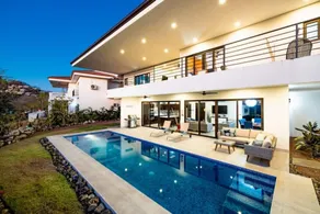 Playa Hermosa Home • 3 Master Suites • Large Pool & Terraces • Walk to Beach - Image 4