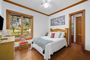 AMAZING!!! Beautiful Country House. -  Access to River, Olympic pool, Sleep 24. - Image 5