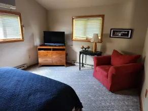 House At Creekside Resort - Image 4