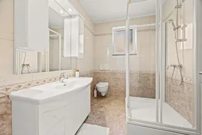 2bedroom apartment - ground floor - Image 4