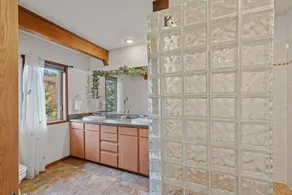 Leavenworth Waterfront Escape | 6BR Sleeps 10 w/ Hot Tub, Pets Welcome - Image 3